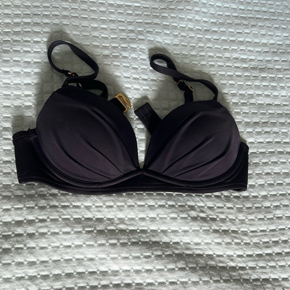 Victoria’s Secret swimsuit top - Picture 1 of 2